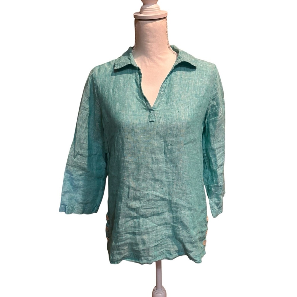TAHARI 100% Linen V Neck Top-Turquoise-Mother of Pearl Button Accents Size Small
